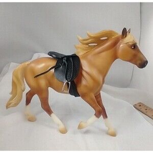Breyer Model Horse TSC Solidago 2020 with Saddle 781154-05-20 Tractor Supply Co